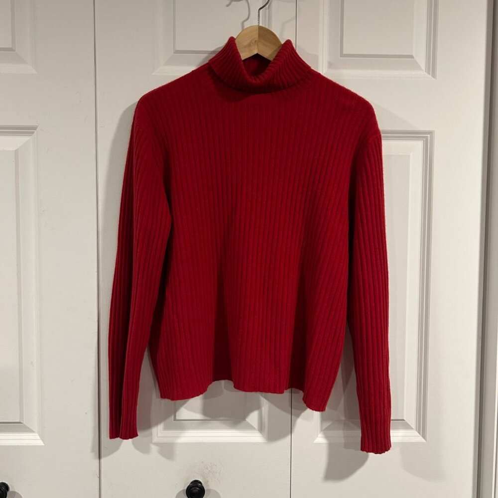 VTG 100% Cashmere Ribbed Classic Red Turtleneck Sweater Women’s L Quiet Luxury